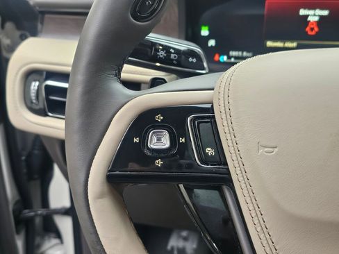 Used 2023 Lincoln Aviator Reserve w/ Equipment Group 201A image 35