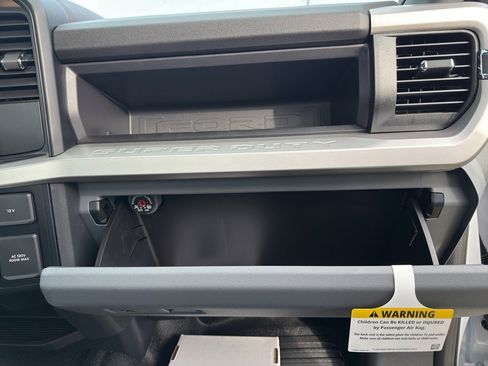 New 2026 Ford F550 4x4 Regular Cab Super Duty image 28