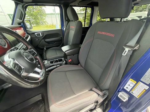 Used 2019 Jeep Wrangler Unlimited Rubicon AWD/4WD image 17