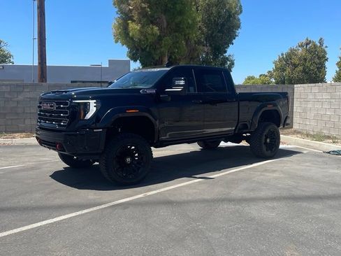 New 2026 GMC Sierra 2500 AT4 w/ AT4 Premium Plus Package AWD/4WD image 4