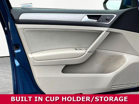 Used 2016 Volkswagen Golf S FWD image 20