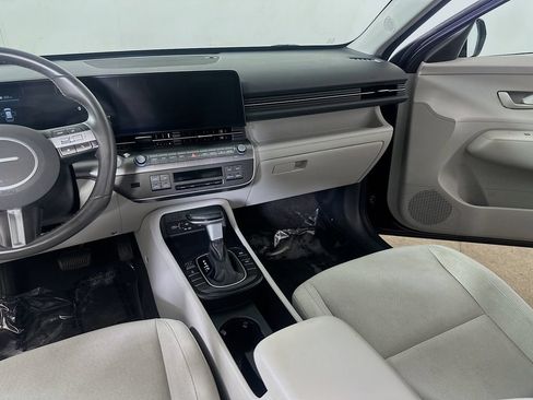 Used 2024 Hyundai Kona SEL AWD/4WD image 19