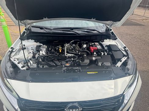 Used 2025 Nissan Altima 2.5 SV FWD image 30