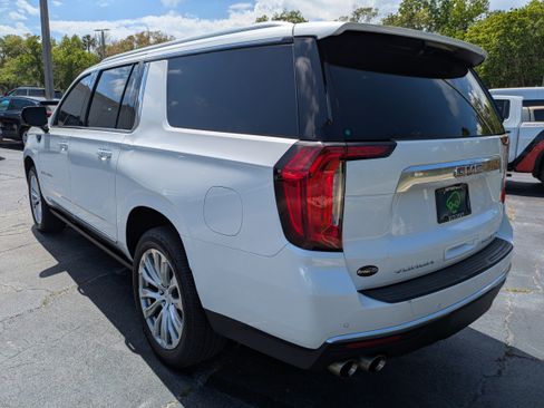 Certified 2023 GMC Yukon XL Denali image 6