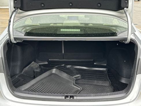 Used 2024 Toyota Corolla LE FWD image 6