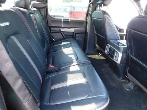Used 2018 Ford F150 Platinum w/ Equipment Group 701A Luxury AWD/4WD image 32