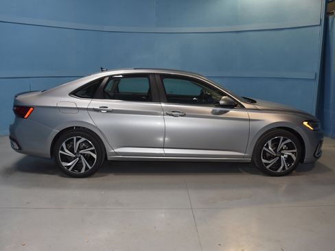 New 2026 Volkswagen Jetta SEL image 18