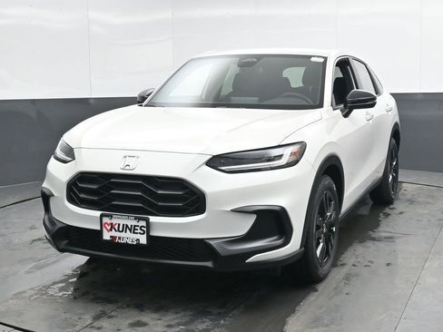 New 2026 Honda HR-V Sport image 5