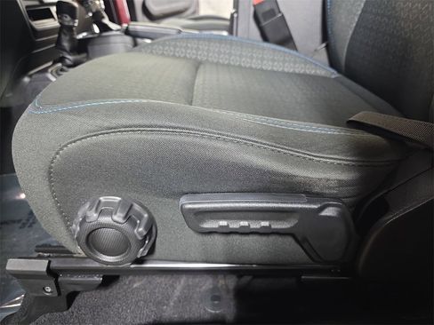 Used 2021 Jeep Wrangler Islander image 26