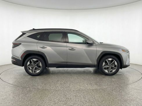 Used 2025 Hyundai Tucson SEL AWD/4WD image 11