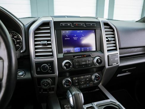 Used 2019 Ford F150 Platinum w/ Equipment Group 701A Luxury image 11