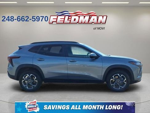 Used 2024 Chevrolet Trax LT w/ Driver Confidence Package FWD image 7