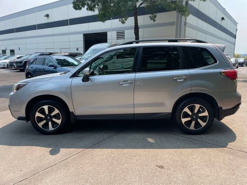 Used 2018 Subaru Forester 2.5i Limited AWD/4WD image 6
