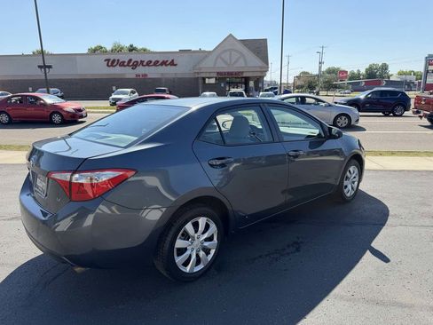 Used 2016 Toyota Corolla LE FWD image 5