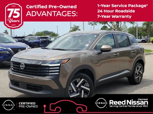 Certified 2025 Nissan Kicks SV FWD image 1