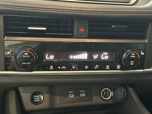 Certified 2025 Nissan Rogue SV w/ SV Premium Package FWD image 19