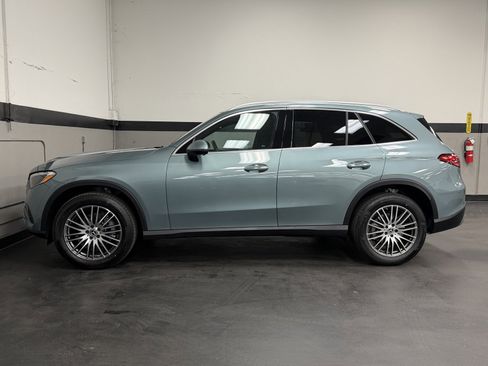 Certified 2025 Mercedes-Benz GLC 300 4MATIC image 9