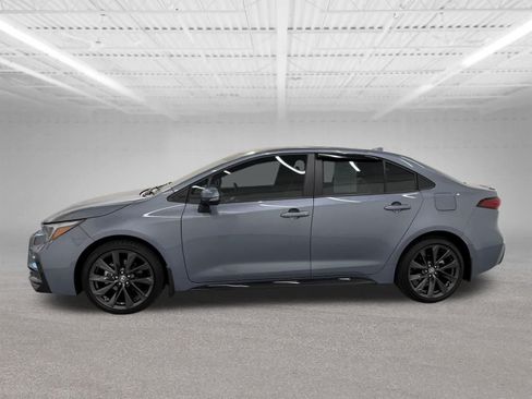 Used 2025 Toyota Corolla XSE FWD image 2