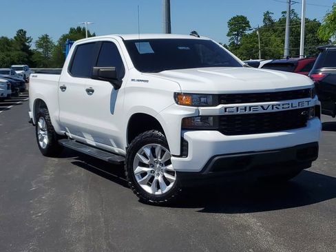 Used 2020 Chevrolet Silverado 1500 Custom w/ Custom Value Package AWD/4WD image 30