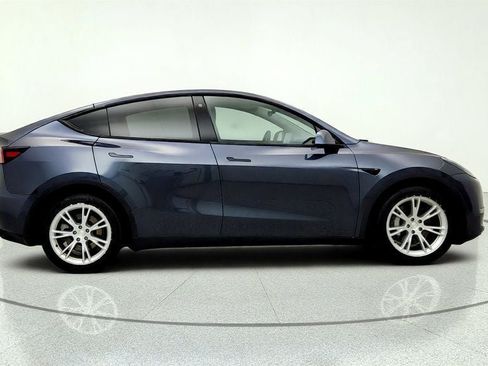 Used 2021 Tesla Model Y Long Range AWD/4WD image 4