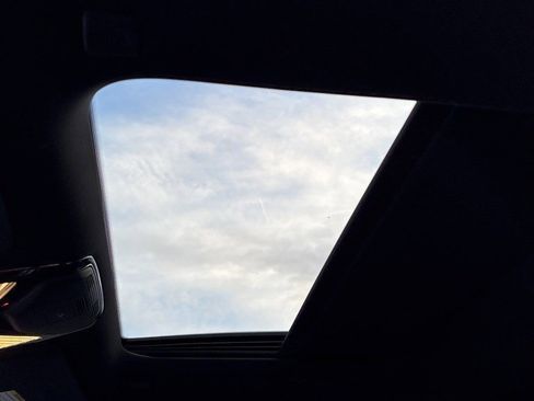 Used 2023 BMW 230i xDrive Coupe w/ Premium Package image 11