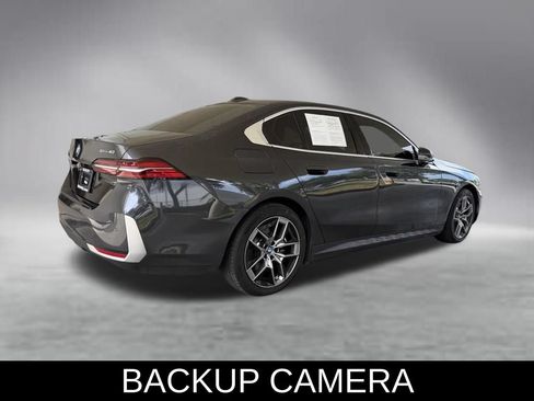Used 2025 BMW i5 eDrive40i RWD image 4