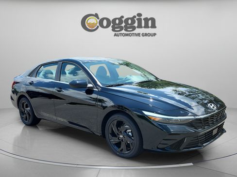 New 2026 Hyundai Elantra SEL Sport Premium FWD image 7