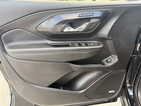 Used 2024 GMC Terrain AT4 w/ Infotainment Package II AWD/4WD image 10