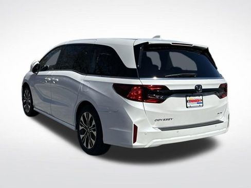 New 2026 Honda Odyssey Elite image 3