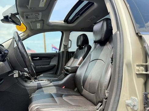 Used 2016 GMC Acadia SLT w/ Open Road Package FWD image 10