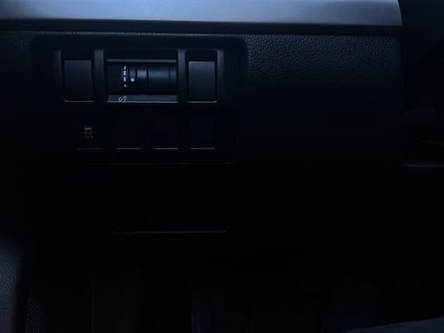 Used 2018 Subaru Outback 2.5i Premium image 20