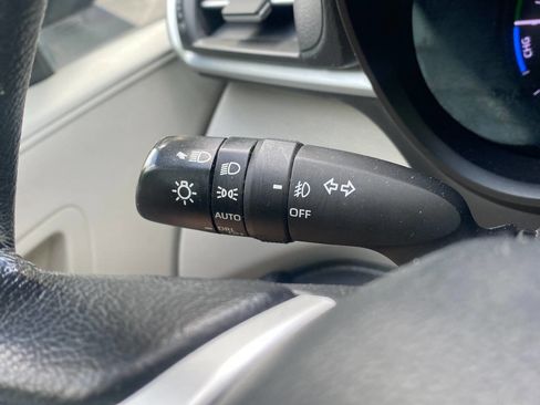 Used 2021 Toyota Sienna XLE image 26