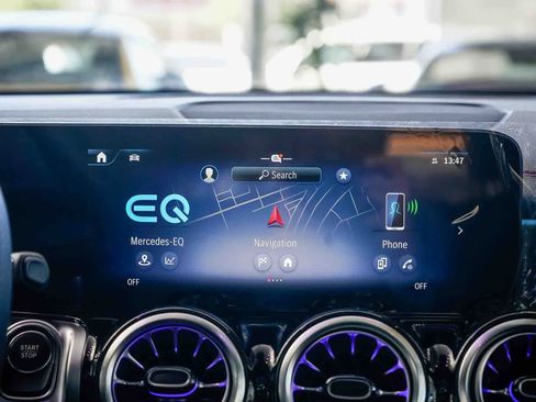 Used 2024 Mercedes-Benz EQB 350 4MATIC SUV image 14