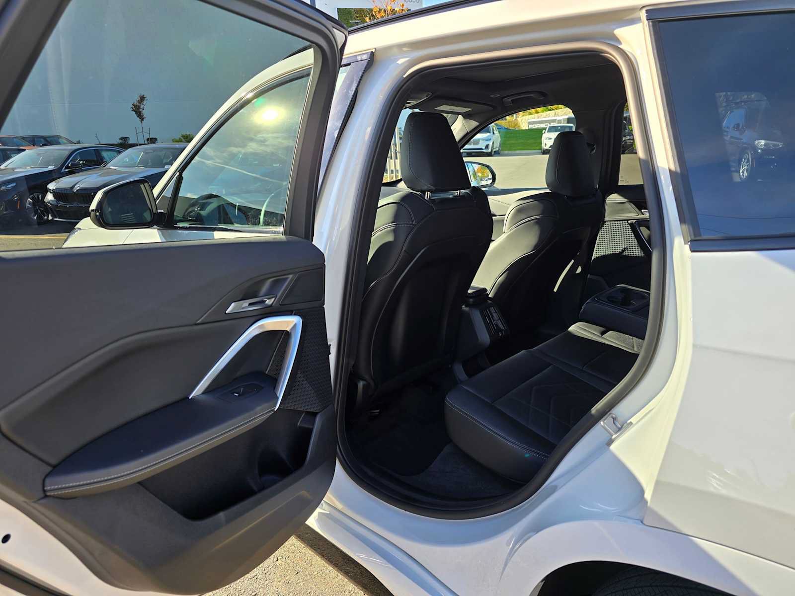 Used 2026 BMW X1 xDrive28i w/ M Sport Package AWD/4WD image 15
