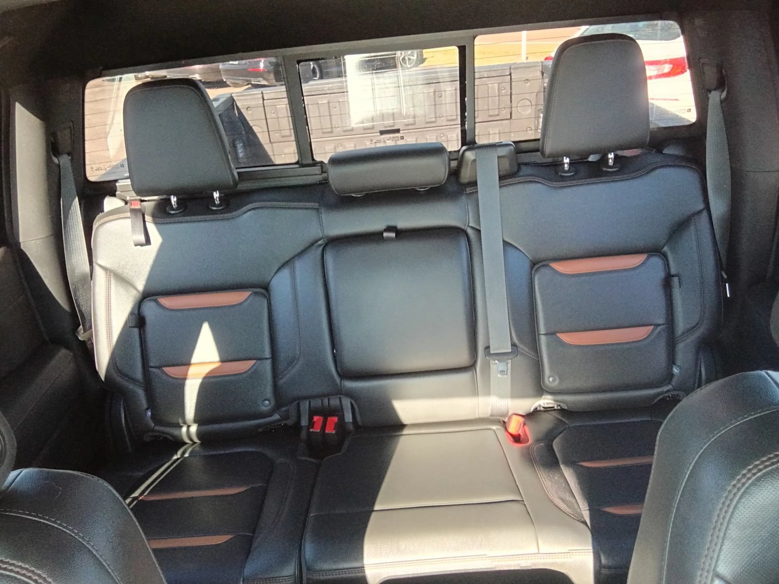 Used 2020 GMC Sierra 1500 AT4 w/ AT4 Premium Package AWD/4WD image 32