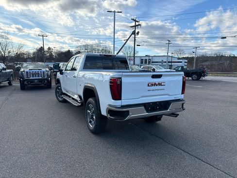 New 2026 GMC Sierra 2500 SLT w/ SLT Premium Package image 5