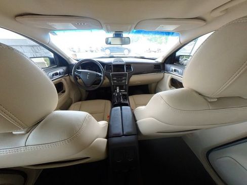 Used 2015 Lincoln MKS w/ Equipment Group 101A FWD image 32