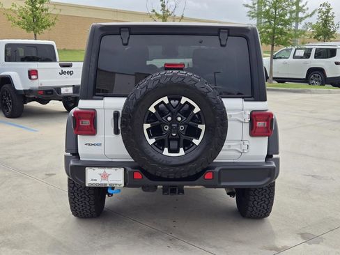 Used 2024 Jeep Wrangler Unlimited Rubicon 4xe image 5