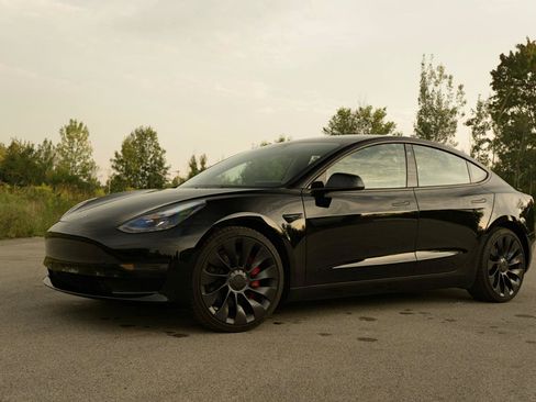 Used 2023 Tesla Model 3 Performance AWD/4WD image 10