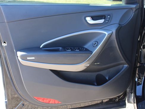 Used 2018 Hyundai Santa Fe Sport image 29