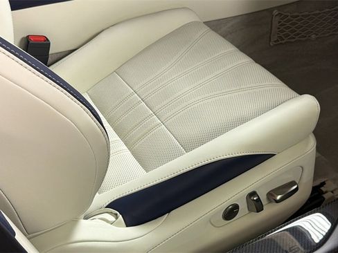 Certified 2025 Lexus LC 500 Coupe image 12