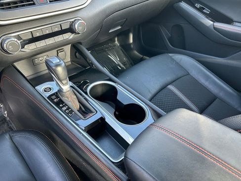 Used 2025 Nissan Altima 2.5 SR FWD image 19