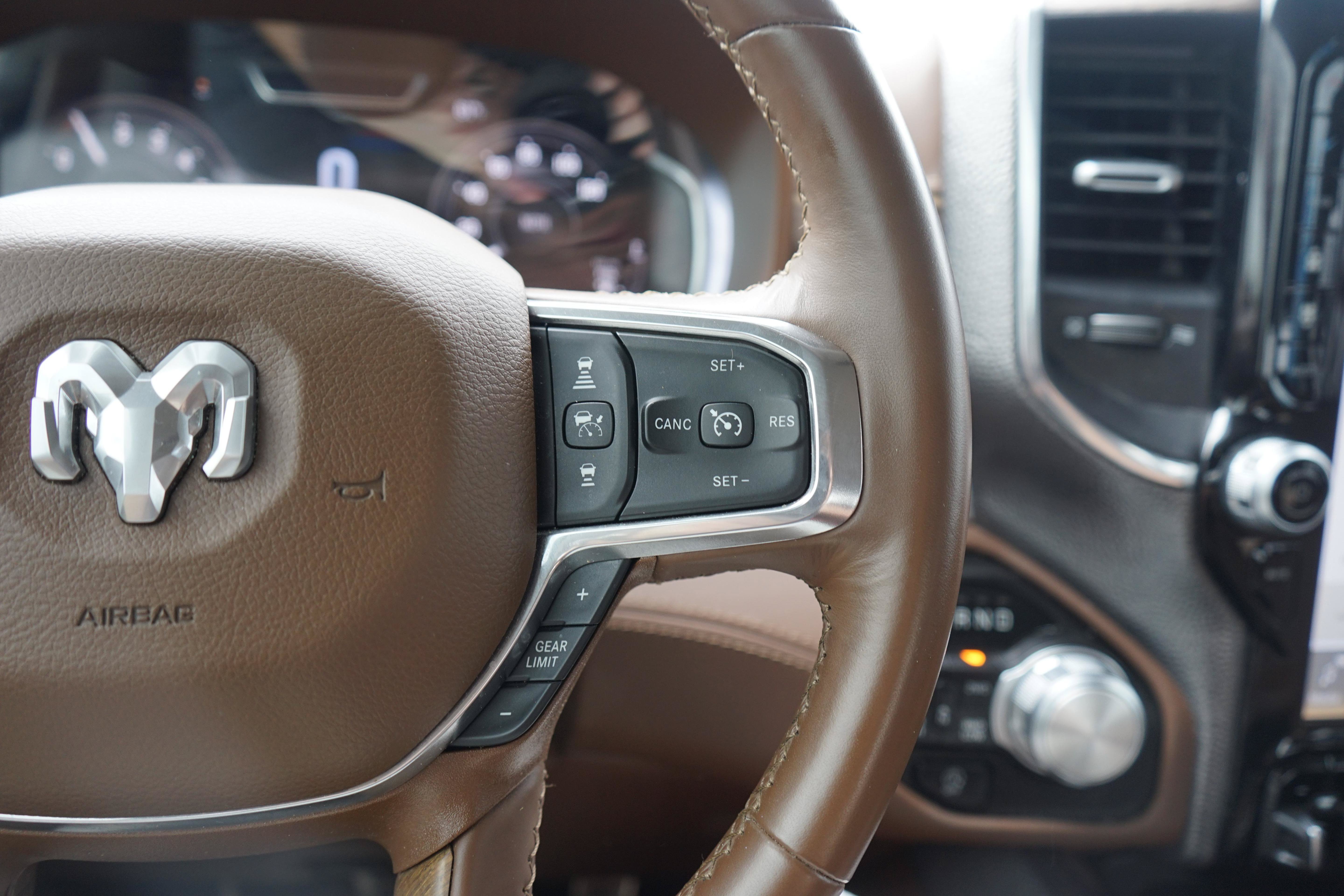 Used 2024 RAM 1500 Limited AWD/4WD image 12