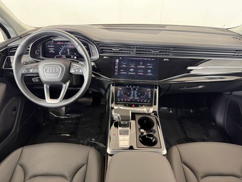 Used 2025 Audi Q7 3.0T Premium Plus w/ Premium Plus Package image 16