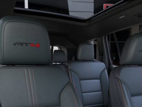 New 2026 GMC Acadia AT4 w/ Luxury Package AWD/4WD image 25