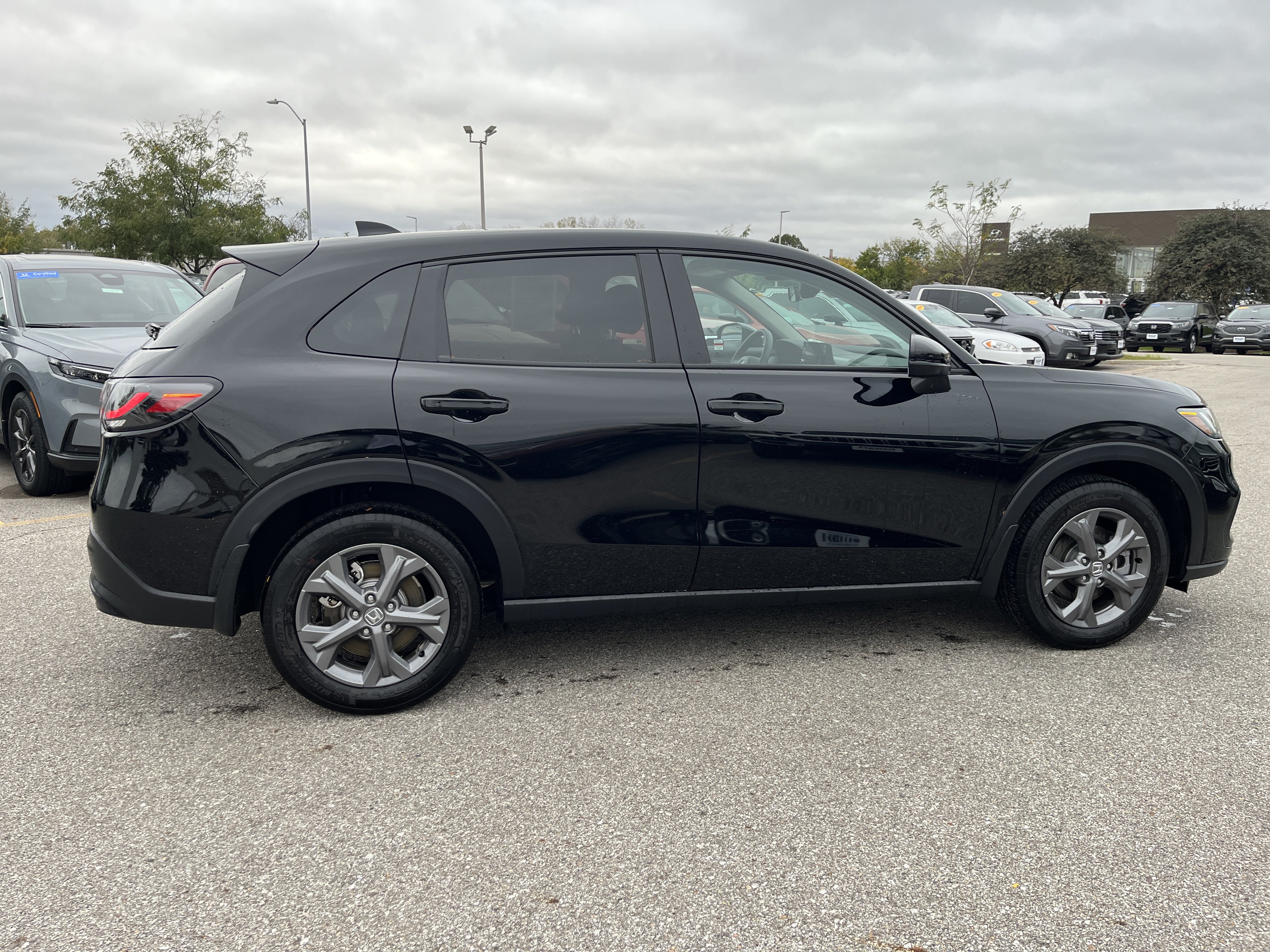 Used 2026 Honda HR-V LX image 4