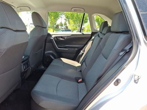 Used 2024 Toyota RAV4 XLE AWD/4WD image 10