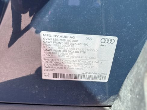 Used 2020 Audi e-tron Prestige w/ Prestige Package image 23