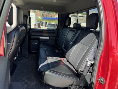 Used 2019 Ford F150 Lariat w/ Equipment Group 502A Luxury AWD/4WD image 11