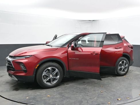 Used 2025 Chevrolet Blazer LT image 55